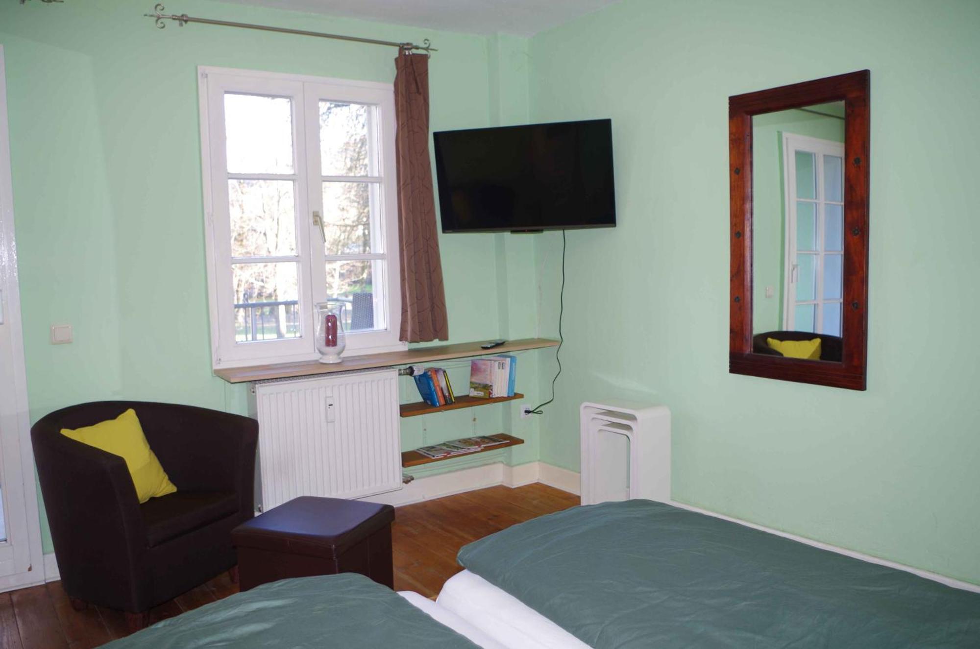 Ferien-Wohnung Am Menzer-Park Neckargemünd Exterior foto